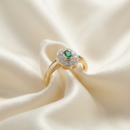 Antique style oval emerald and diamond dress ring - detail view