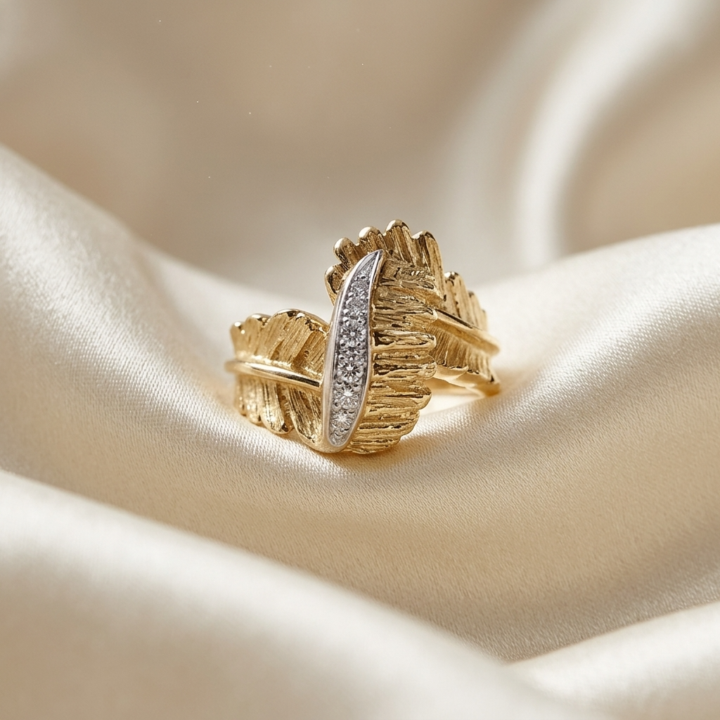 Diamond and gold acanthus leaf dress ring - close up
