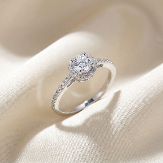 'Halo' Diamond Engagement Ring - 0.76cts