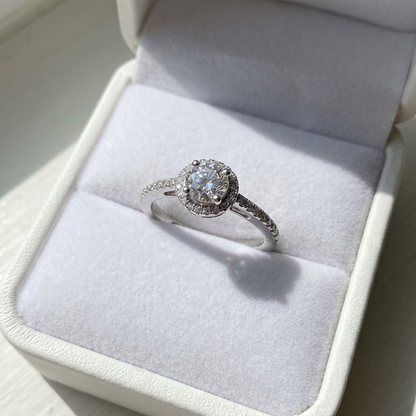 'Halo' Diamond Engagement Ring - 0.76cts