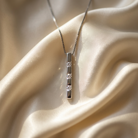 Modern diamond trilogy pendant - detail view