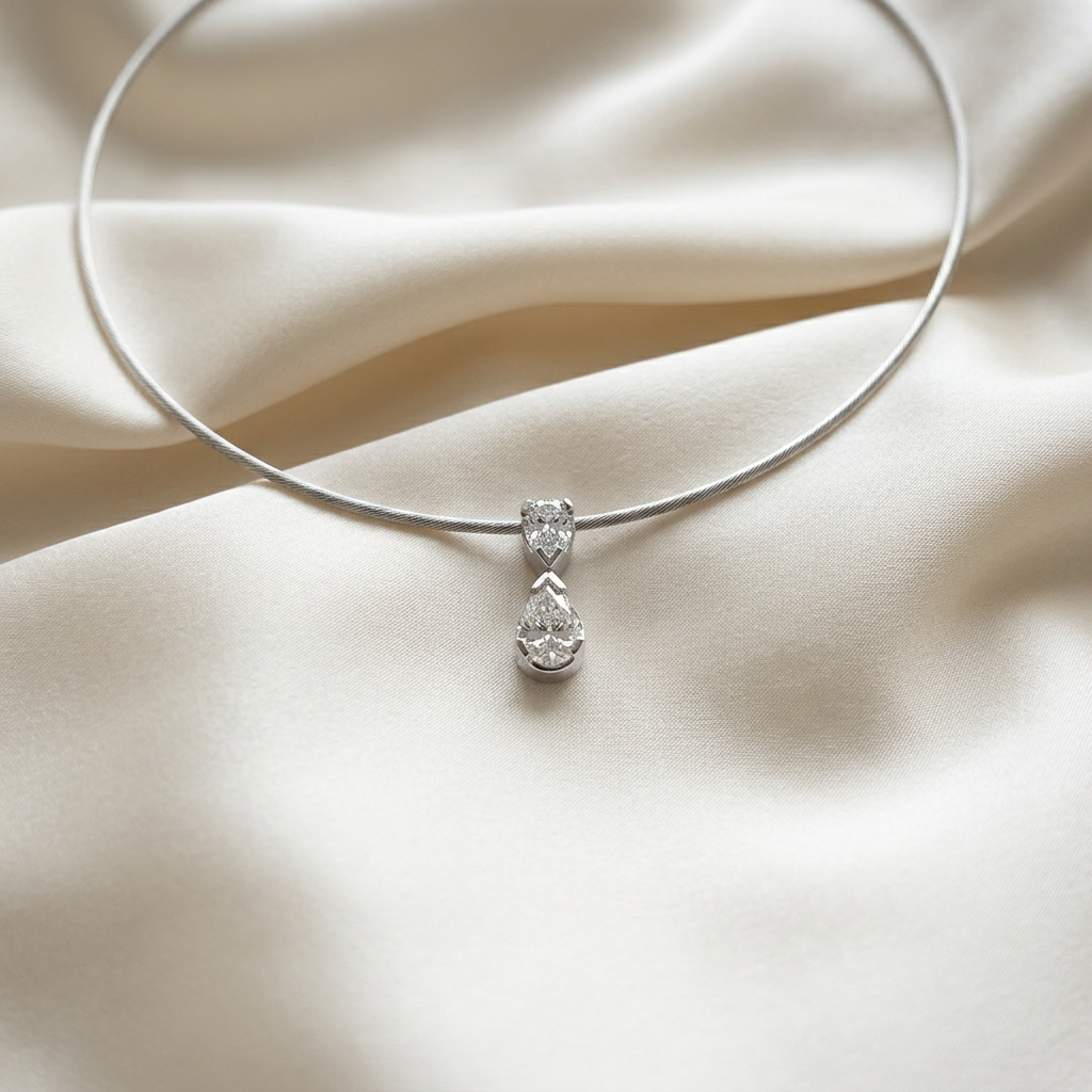 Pear shape diamond duo necklace - detail view