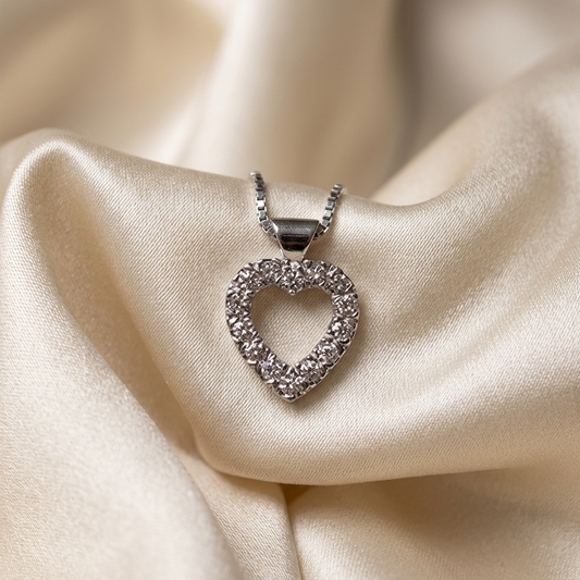 Heart shape diamond pendant - side view