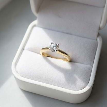 'Classic' Diamond Engagement Ring - Round 0.45ct - H VS1