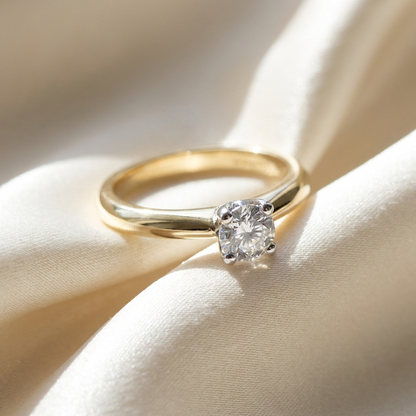 'Classic' Diamond Engagement Ring - Round 0.45ct - H VS1