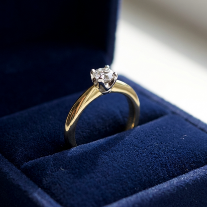 'Classic' Diamond Engagement Ring - Round 0.45ct - H VS1