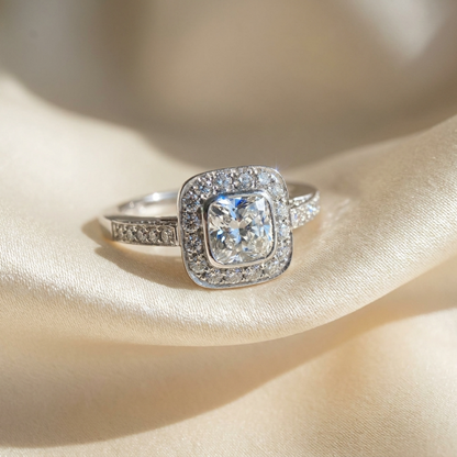 'Halo' Diamond Engagement Ring - 1.54cts