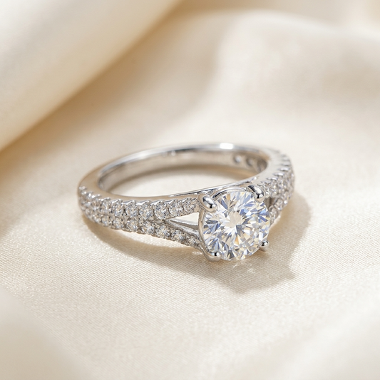 Round diamond ring with side stones - side view
