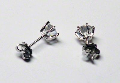 6 Claw Round Brilliant Cut Diamond Ear Studs
