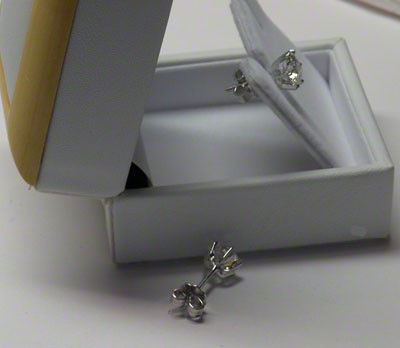 6 Claw Round Brilliant Cut Diamond Ear Studs
