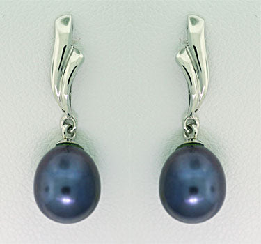 18ct white gold Tahitian pearl stud earrings