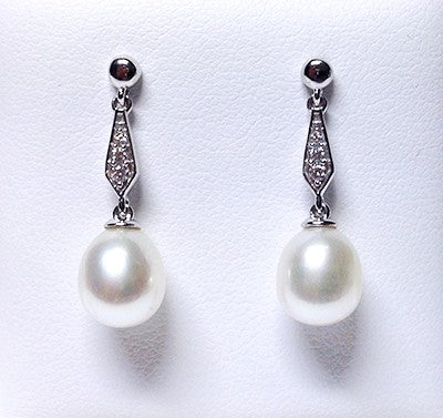 9ct white gold freshwater pearl and diamond drop earrings